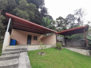 VENDO HERMOSA GRANJA EN EL MANZANILLO, SACATEPÉQUEZ — Casa en Venta en San Lucas Sacatepéquez, Sacatepéquez — miniatura 6 de 17