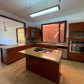 CASA EN VENTA EN ZONA 16 ENCINOS DE CAYALA, CON APARTAMENTO INDEPENDIENTE — Casa en Venta en Encinos de Cayala, Zona 16, Guatemala, Ciudad — miniatura 10 de 10