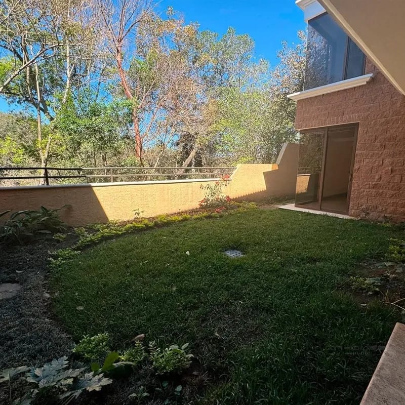 CASA EN VENTA EN ZONA 16 ENCINOS DE CAYALA, CON APARTAMENTO INDEPENDIENTE — Casa en Venta en Encinos de Cayala, Zona 16, Guatemala, Ciudad — foto 7 de 10