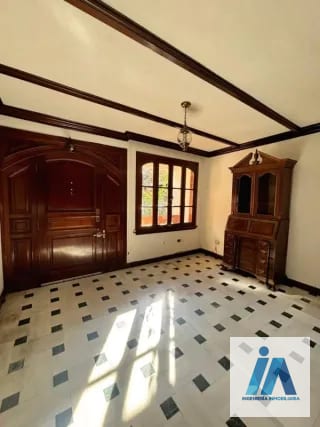 CASA EN VENTA - 📍Residenciales Mallorca, zona 14 _Una residencia única con acabados de caoba y amplio jardín_ — Casa en Venta en Zona 14, Guatemala, Ciudad — miniatura 16 de 16