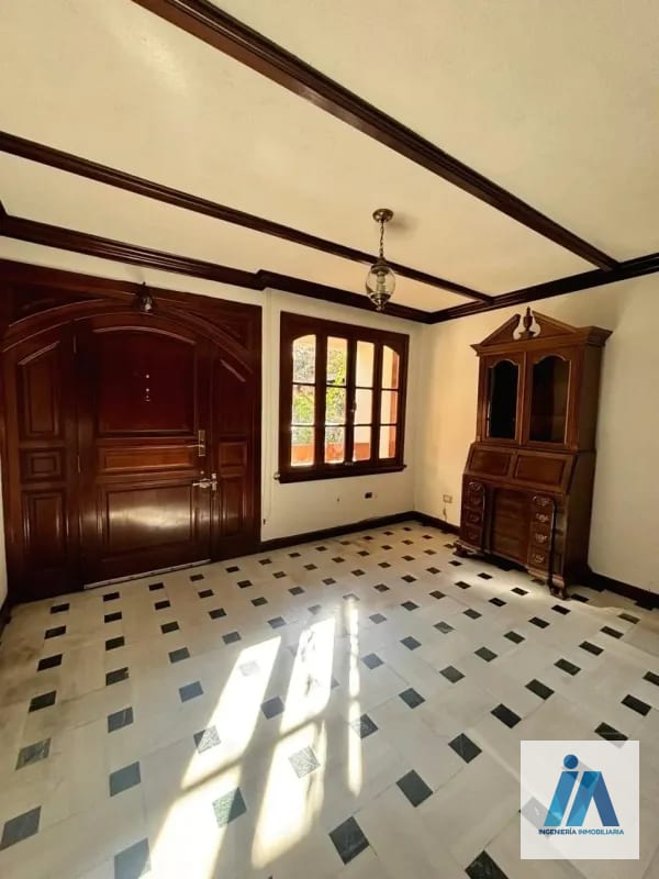 CASA EN VENTA - đResidenciales Mallorca, zona 14 _Una residencia Ășnica con acabados de caoba y amplio jardĂn_ â Casa en Venta en Zona 14, Guatemala, Ciudad â foto 16 de 16