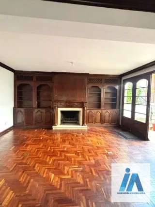 CASA EN VENTA - 📍Residenciales Mallorca, zona 14 _Una residencia única con acabados de caoba y amplio jardín_ — Casa en Venta en Zona 14, Guatemala, Ciudad — miniatura 12 de 16