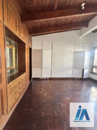 CASA EN VENTA - 📍Residenciales Mallorca, zona 14 _Una residencia única con acabados de caoba y amplio jardín_ — Casa en Venta en Zona 14, Guatemala, Ciudad — miniatura 2 de 16