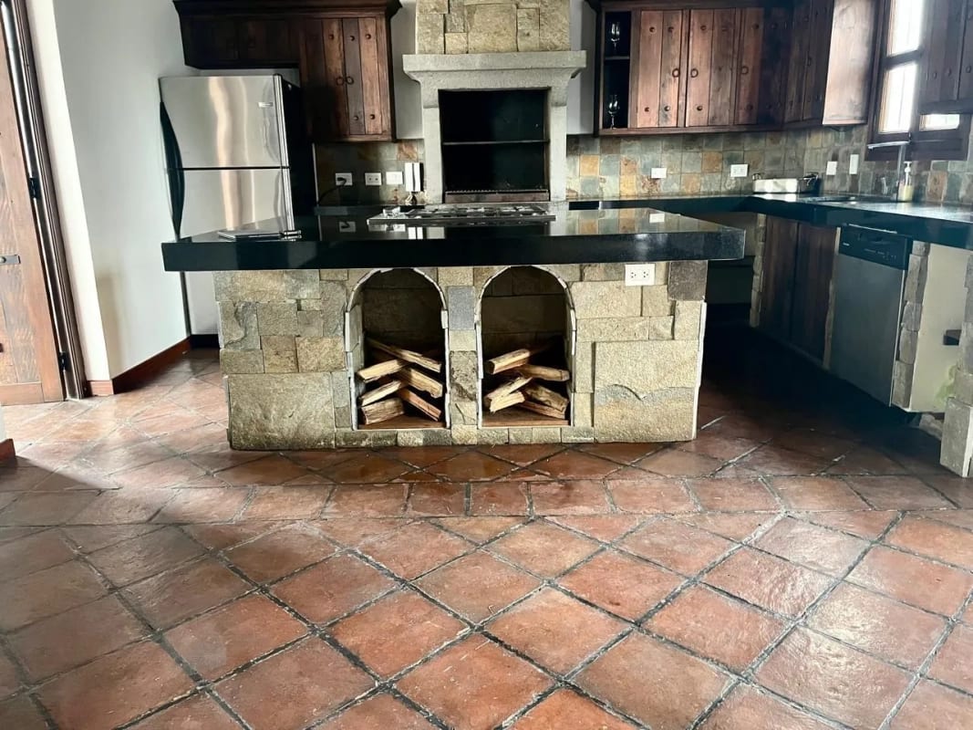 VENDO PRECIOSA CASA EN ANTIGUA GUATEMALA PARA RESIDENCIA, AIRBNB O BED&BREAKFAST — Casa en Venta en San Miguel Dueñas, Sacatepéquez — foto 15 de 17