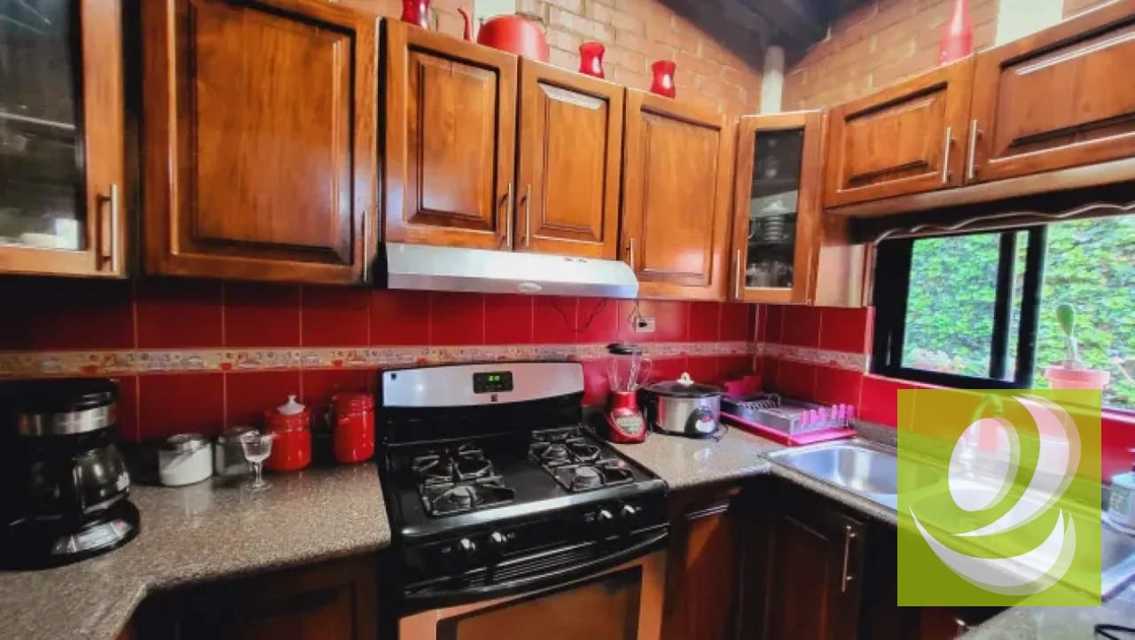 PROPIEDAD COMERCIAL EN VENTA POR LA ROOSEVELT Z2 MIXCO — Casa en Venta en Zona 2 Mixco, Guatemala, Ciudad — foto 9 de 10