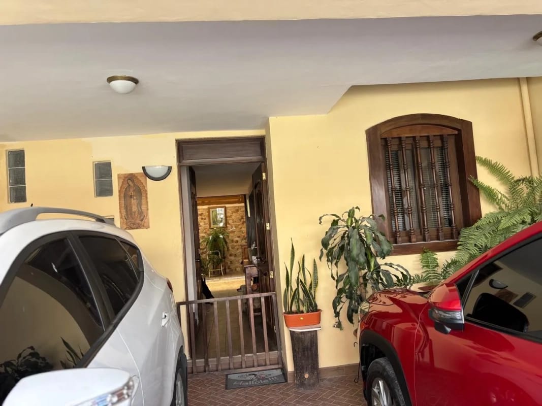 Casa en Venta en Colinas de Monte María Sur, Villa Nueva — Casa en Venta en Villa Nueva, Guatemala, Ciudad — foto 1 de 15