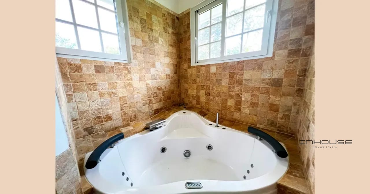 CASA EN VENTA EN ZONA 16 CAYALÁ — Casa en Venta en Zona 16, Guatemala, Ciudad — foto 4 de 11