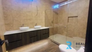 VENDO Casa, Diamantes De Gadiel, Carretera Santa Elena Barillas, Para Estrenar!! — Casa en Venta en Villa Canales, Guatemala, Ciudad — miniatura 3 de 8