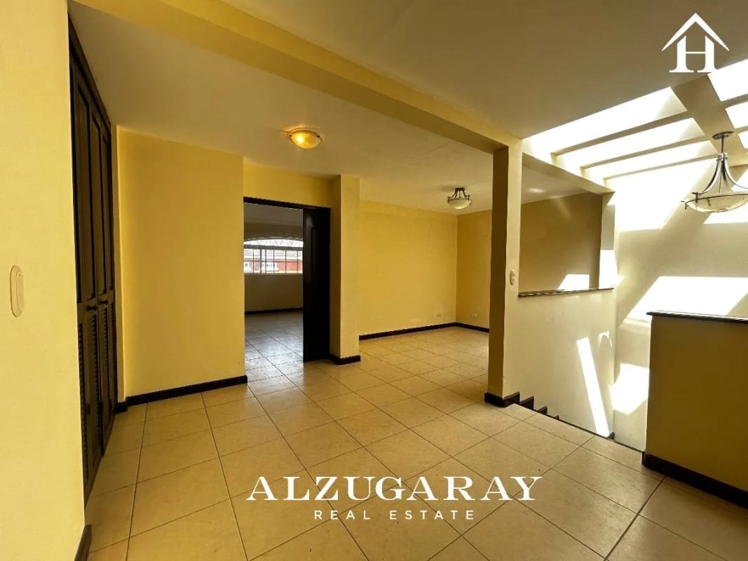 CASA AMPLIA C/ JARDIN, SAN JOSÉ PINULA - 3 HAB./ CONDOMINIO LOS MANANTIALES — Casa en Venta en Carretera a El Salvador, Guatemala, Ciudad — foto 8 de 11