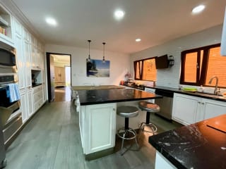 CASA VENTA ZONA 10, CONDOMINIO EXCLUSIVO, 440 MTS2~4 DORMITORIO 3.5 BAÑOS~4 PARQUEOS $1,150,000 DOLARES — Casa en Venta en Zona 10, Guatemala, Ciudad — miniatura 3 de 11