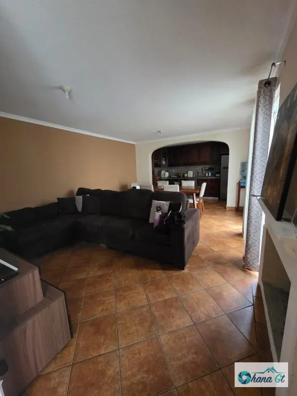 CASA EN VENTA JARDINES DE ARRAZOLA KM 19.5 FRAIJANES — Casa en Venta en Jardines de Arrazola, Carretera a El Salvador, Guatemala, Ciudad — foto 8 de 10