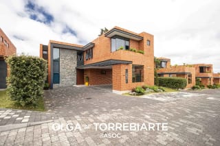 Casa en Condominio Dalias, Residencias Concepción — Casa en Venta en Condominio Dalias-Residencias Concepción., Carretera a El Salvador, Guatemala, Ciudad — miniatura 1 de 15