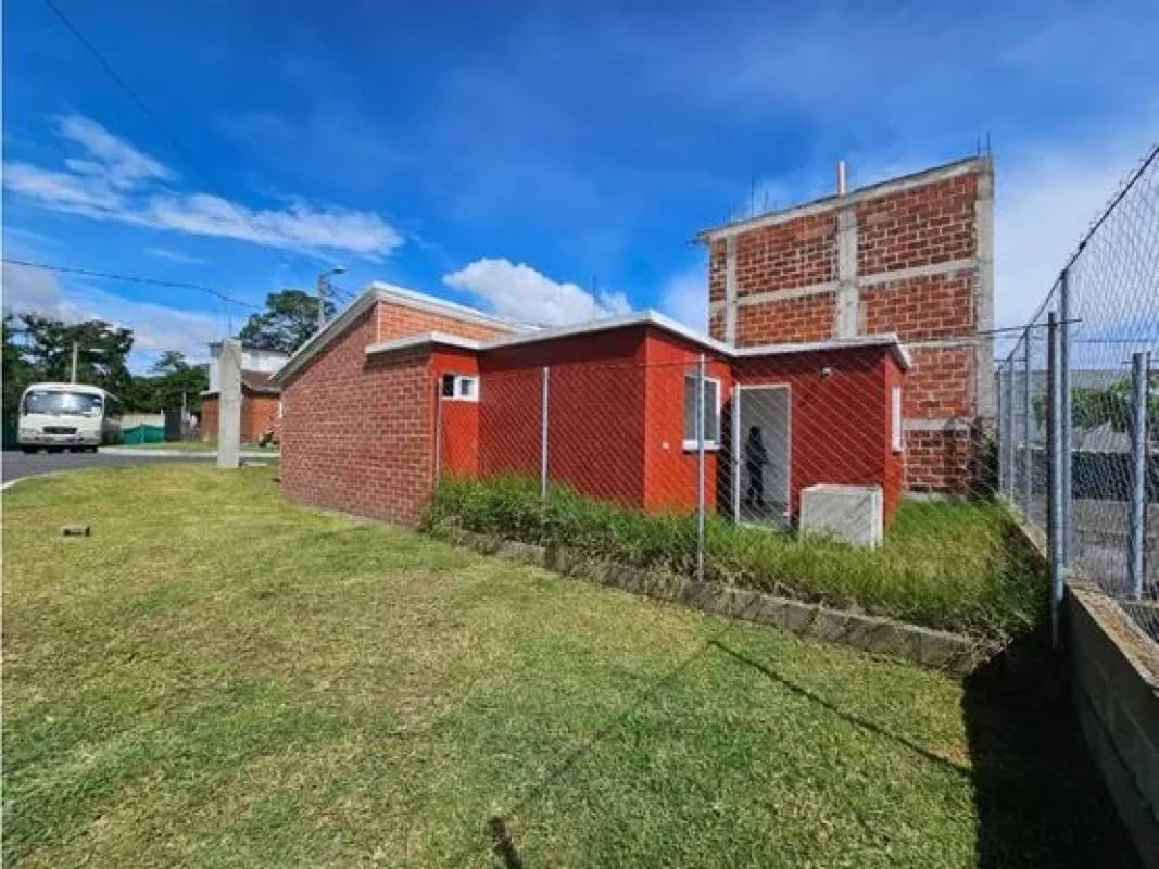CASA EN VENTA RESERVAS DE MINERVA — Casa en Venta en Zona 4 Mixco, Guatemala, Ciudad — foto 2 de 11