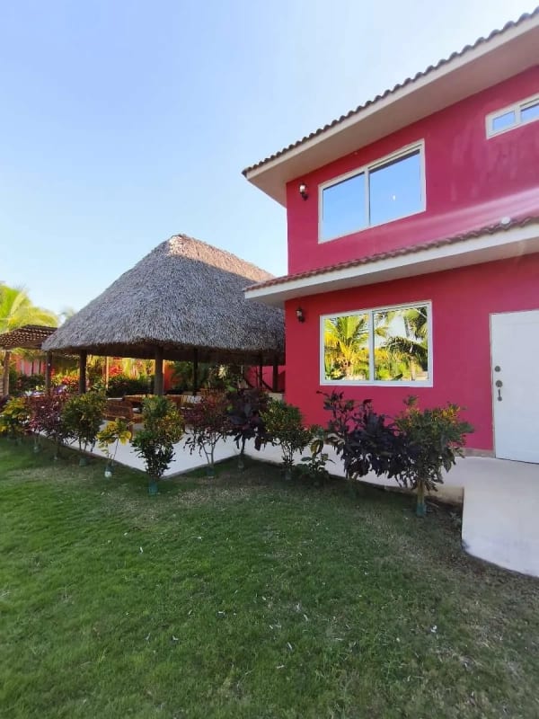 Casa en venta en Monterrico — Casa en Venta en Monterrico, Santa Rosa — foto 1 de 17