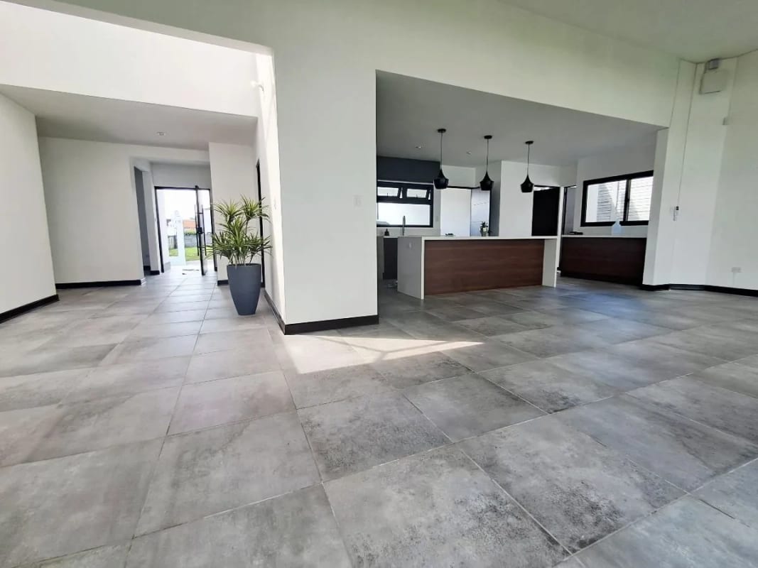 VENTA CASA NUEVA EN REAL DEL CAMPO KM 25.5 CES — Casa en Venta en Real del Campo, Carretera a El Salvador, Guatemala, Ciudad — foto 10 de 13