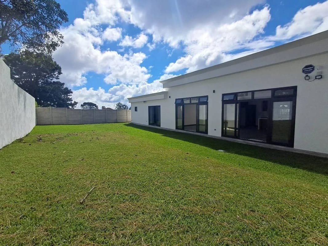 VENTA CASA NUEVA EN REAL DEL CAMPO KM 25.5 CES — Casa en Venta en Real del Campo, Carretera a El Salvador, Guatemala, Ciudad — foto 9 de 13