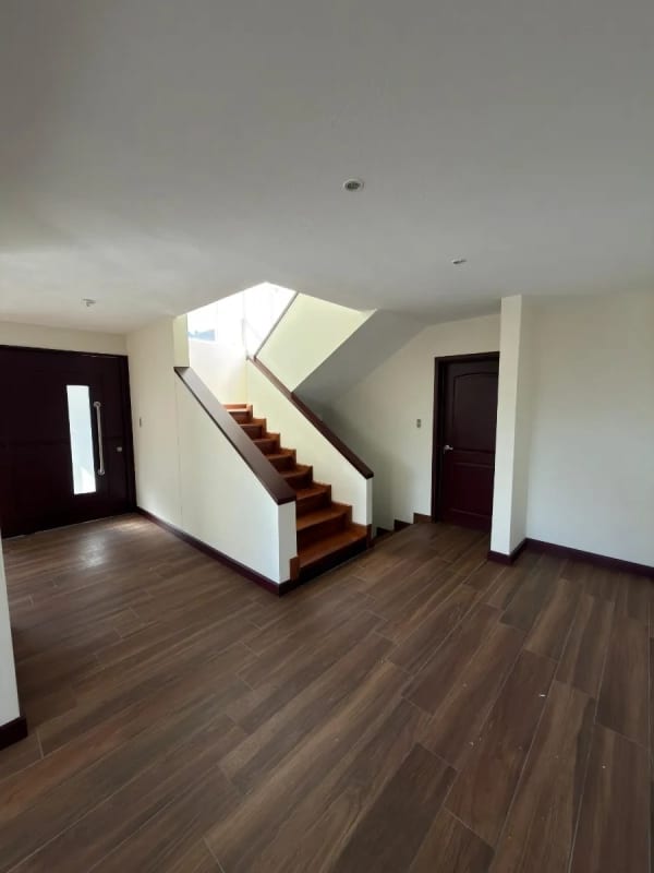 VENTA CASA EN COLINAS DE CASTEL KM 20.5 FRAIJANES — Casa en Venta en Colinas de Castel, Carretera a El Salvador, Guatemala, Ciudad — foto 10 de 12