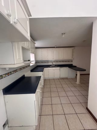casa en venta CES Vizcaya — Casa en Venta en Carretera a El Salvador, Guatemala, Ciudad — miniatura 10 de 12