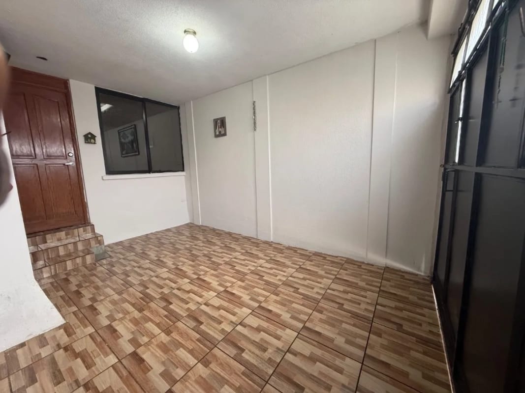 Casa en Venta Jardines de Minerva 1 Zona 11 Mixco — Casa en Venta en Zona 11 Mixco, Guatemala, Ciudad — foto 4 de 15