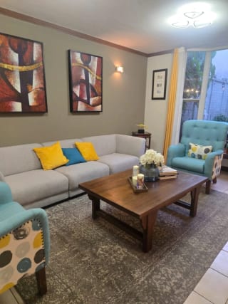 Casa amplia en zona 16 bulevar Acatán — Casa en Venta en Zona 16, Guatemala, Ciudad — miniatura 5 de 10