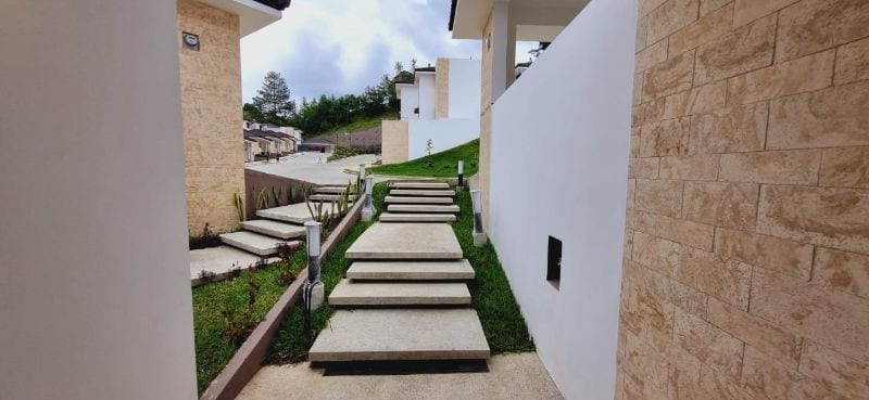 Casa en Alquiler Lomas de San Isidro Reserva II Zona 16 — Casa en Alquiler en Lomas de San Isidro, Zona 16, Guatemala, Ciudad — foto 1 de 9