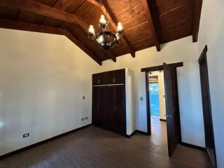 Casa en venta sobre la Interamericana Km. 33.8 (2 manzanas) — Casa en Venta en Santiago Sacatepéquez, Sacatepéquez — miniatura 9 de 14