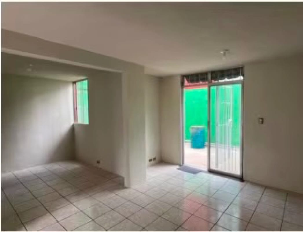 VENDO HERMOSA CASA EN COLINAS DE MONTE MARIA SUR — Casa en Venta en Villa Nueva, Guatemala, Ciudad — foto 2 de 10