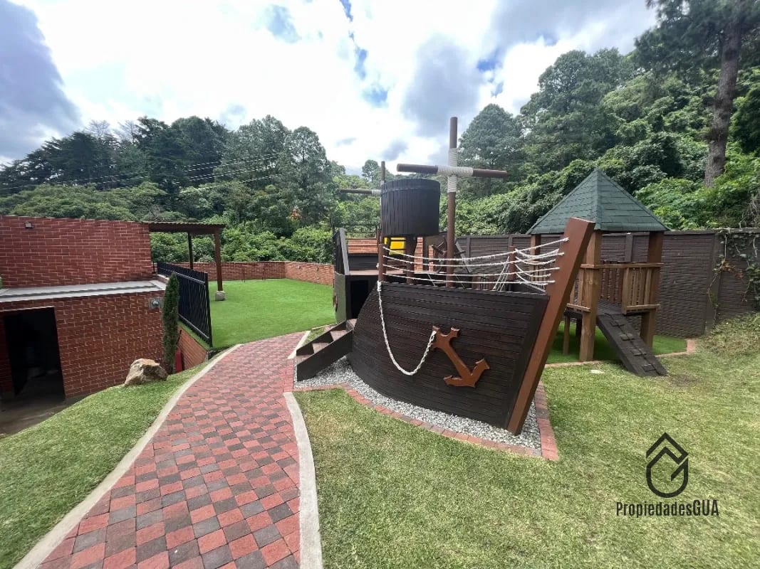 Casa con vista espectacular dentro de condominio en renta — Casa en Alquiler en Santa Catarina Pinula, Guatemala, Ciudad — foto 3 de 17
