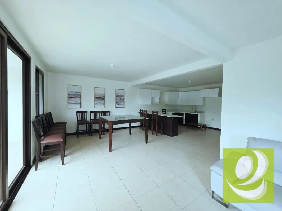 VENDO CASA NUEVA CERCA DE ZONA 16 CERCA CRISTO REY — Casa en Venta en Zona 16, Guatemala, Ciudad — foto 8 de 10