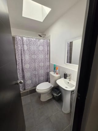 CASA EN VENTA – CONDOMINIO SECOYA DE ARRAZOLA | CAES KM. 16.5 — Casa en Venta en Carretera a El Salvador, Guatemala, Ciudad — miniatura 5 de 16