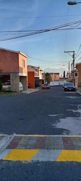 CASA en Venta - Llano Alto Villa Nueva — Casa en Venta en Villa Nueva, Guatemala, Ciudad — miniatura 1 de 12