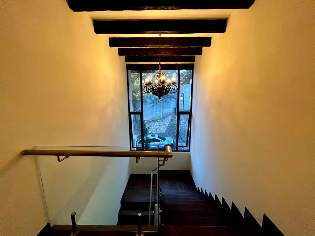 PROPIEDAD EN VENTA SOBRE CARRETERA INTERAMERICANA Km.33.8 — Casa en Venta en Santa Maria Cauqué, Sacatepéquez — foto 8 de 14
