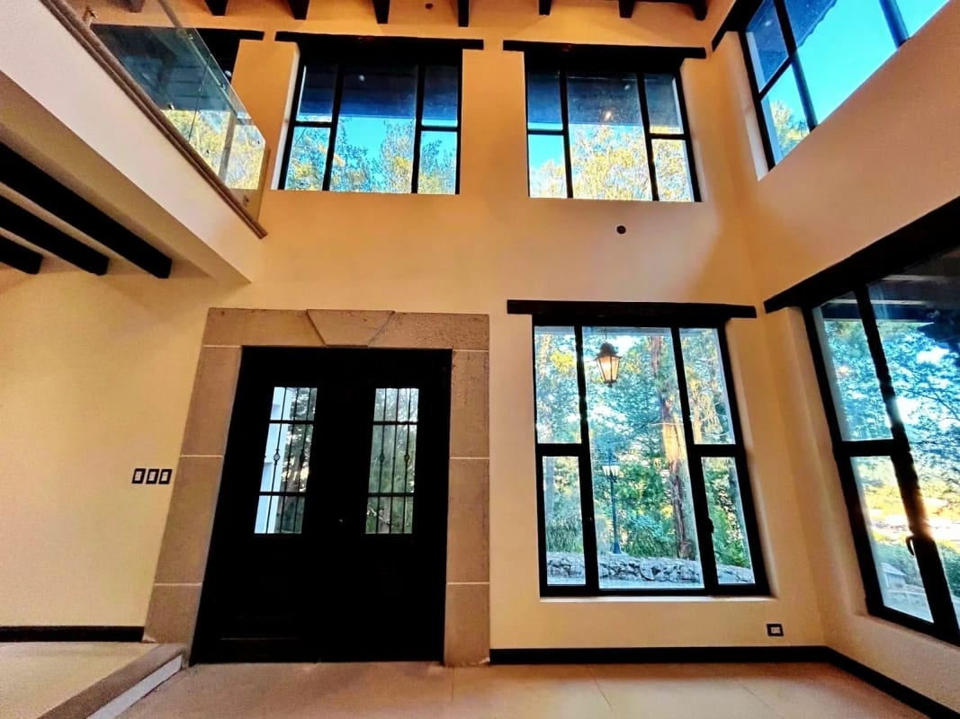 PROPIEDAD EN VENTA SOBRE CARRETERA INTERAMERICANA Km.33.8 — Casa en Venta en Santa Maria Cauqué, Sacatepéquez — foto 6 de 14
