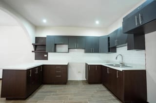 Residencia Exclusiva en Condominio Antigua Gardens — Casa en Venta en Antigua Gardens, Alotenango, Sacatepéquez — miniatura 13 de 16