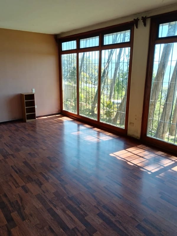 Casa en venta con amplio terreno - Km. 20.5 Carretera a San José Pinula — Casa en Venta en San José Pinula, Carretera a El Salvador, Guatemala, Ciudad — foto 3 de 17