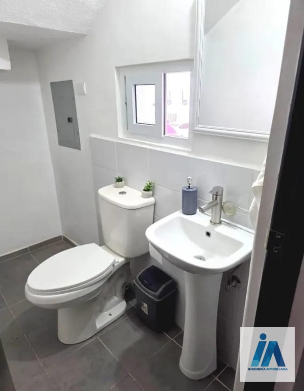 CASA EN VENTA📍Secoya de Arrazola, Km 16.5 Fraijanes Una casa diseñada para ofrecer comodidad con una increíble terraza con pérgola ideal para tus reuniones sociales. — Casa en Venta en Fraijanes, Carretera a El Salvador, Guatemala, Ciudad — foto 4 de 14