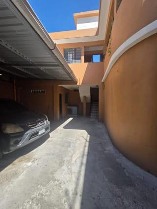 PROPIEDAD EN VENTA EN MERCADO SAN MARTIN ZONA 6 — Casa en Venta en Zona 6, Guatemala, Ciudad — miniatura 4 de 7