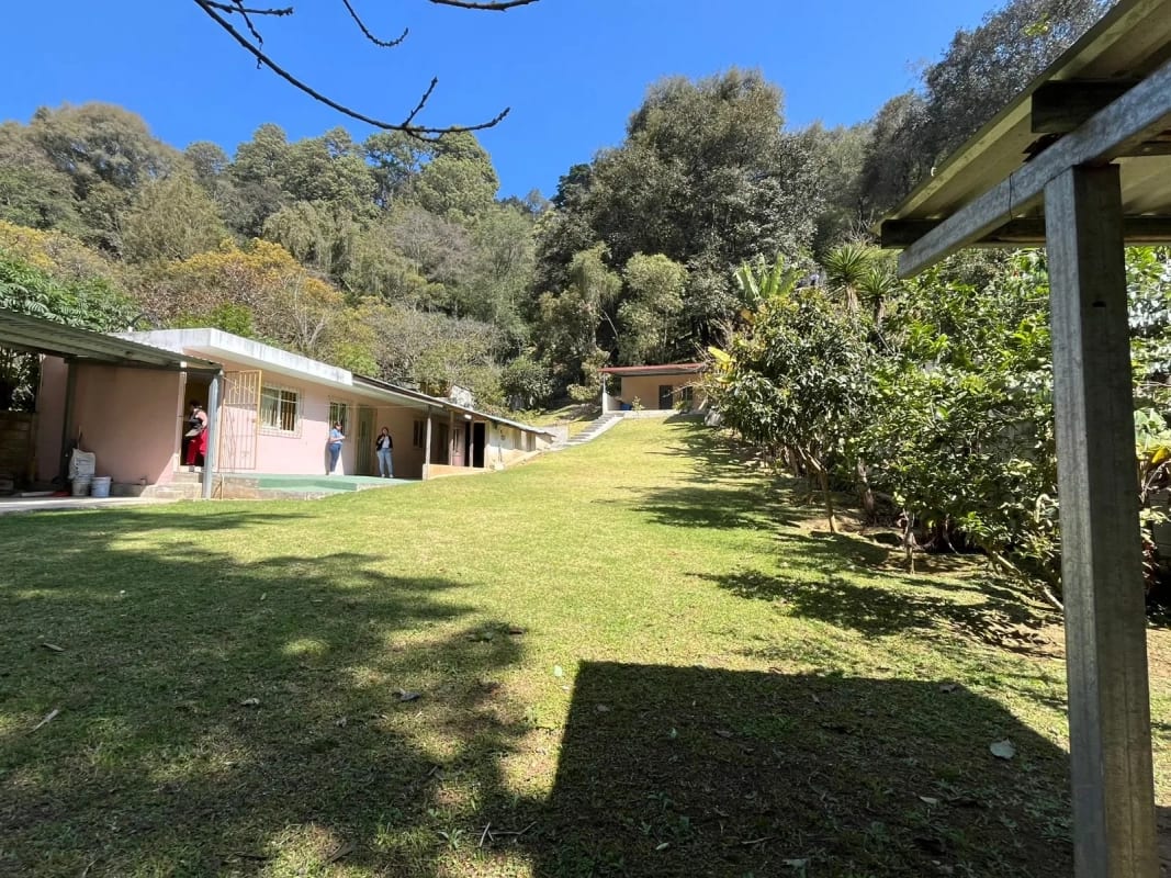 CASA DE CAMPO EN VENTA MIXCO CERCA DE SAN LUCAS — Casa en Venta en Zona 1 Mixco, Guatemala, Ciudad — foto 1 de 15