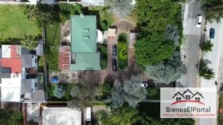 Propiedad con terreno amplio en San Cristóbal — Casa en Venta en Zona 8 Mixco, Guatemala, Ciudad — miniatura 3 de 4