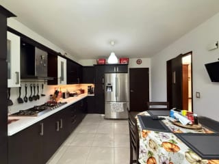 Vendo linda casa en La Fontana, km 25 CAES — Casa en Venta en La Fontana II, Carretera a El Salvador, Guatemala, Ciudad — miniatura 12 de 17