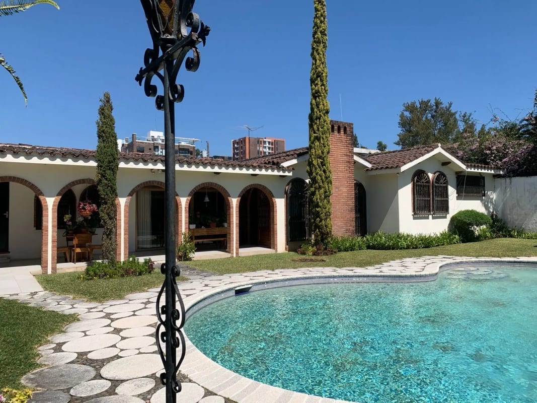 HERMOSA RESIDENCIA 1 NIVEL EN VENTA zona 15 — Casa en Venta en Vista Hermosa II, Zona 15, Guatemala, Ciudad — foto 1 de 12