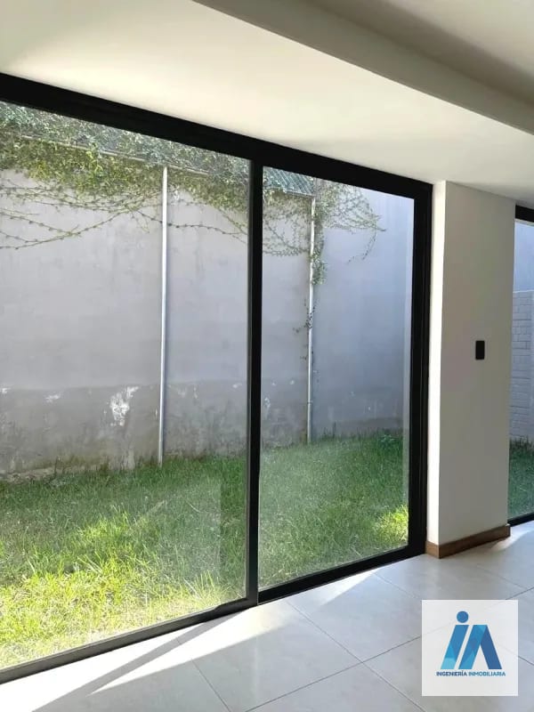 CASA EN ALQUILER – Condominio Danté Kanajuyú, Zona 16 — Casa en Alquiler en Zona 16, Guatemala, Ciudad — foto 12 de 15