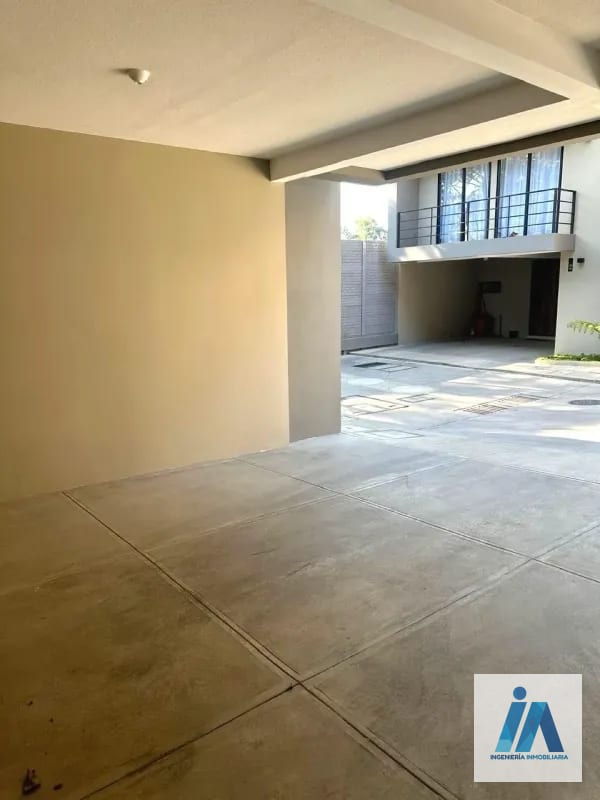 CASA EN ALQUILER – Condominio Danté Kanajuyú, Zona 16 — Casa en Alquiler en Zona 16, Guatemala, Ciudad — foto 2 de 15