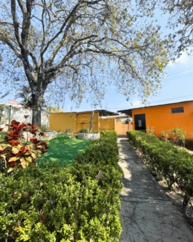 CASA EN VENTA EN SAN CRISTÓBAL DE UN NIVEL ESTILO GRANJA — Casa en Venta en Zona 8 Mixco, Guatemala, Ciudad — foto 6 de 11