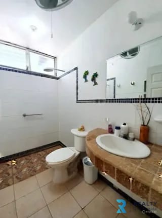 Vendo Chalet frente a la playa Gariton, Monterrico km 135 — Casa en Venta en Monterrico, Santa Rosa — miniatura 2 de 8