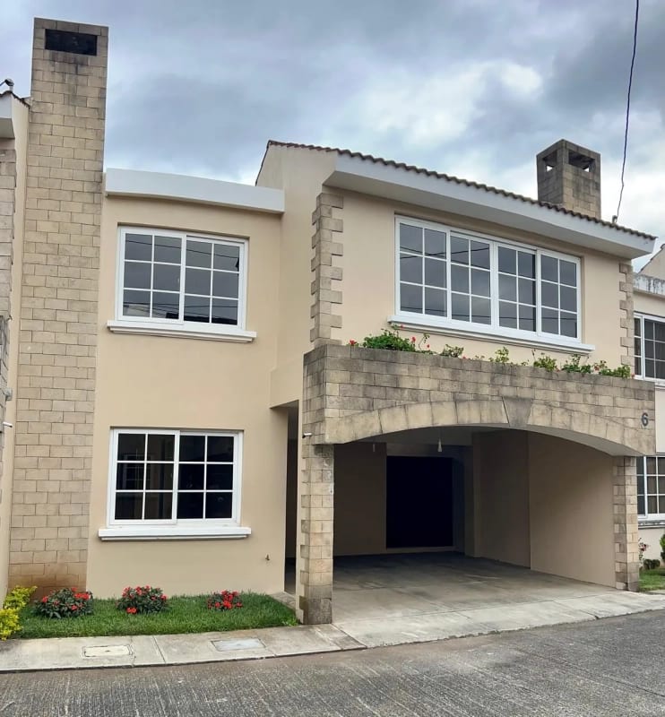 Casa en Venta, Km.16.5 Carretera Salvador — Casa en Venta en Carretera a El Salvador, Guatemala, Ciudad — foto 1 de 11