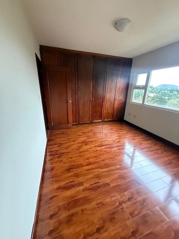 Alquiler de casa en La Rioja Carr. Salvador Km. 20.5 a Fraijanes — Casa en Alquiler en Fraijanes, Carretera a El Salvador, Guatemala, Ciudad — foto 4 de 14