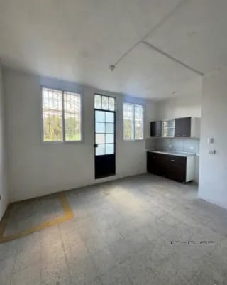 CASA EN RENTA EN ZONA 6  DE 2 NIVELES, FUERA DE GARITA — Casa en Venta en Zona 6, Guatemala, Ciudad — miniatura 10 de 12