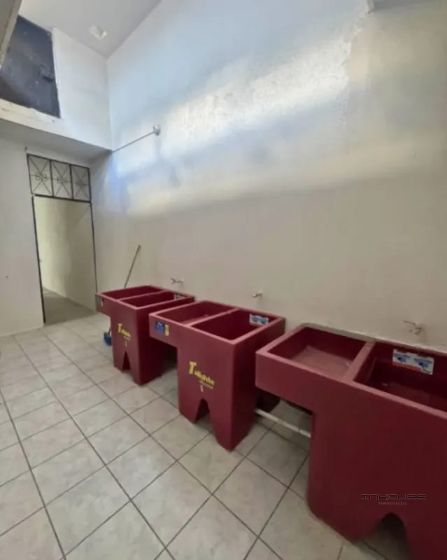 CASA EN RENTA EN ZONA 6  DE 2 NIVELES, FUERA DE GARITA — Casa en Venta en Zona 6, Guatemala, Ciudad — foto 9 de 12