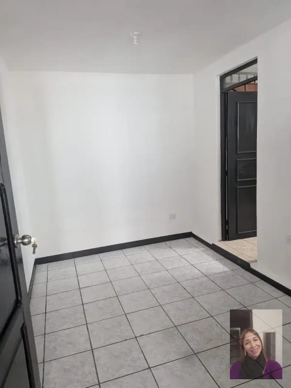 Venta Casa Prados de Monte María — Casa en Venta en Zona 12, Guatemala, Ciudad — foto 2 de 12